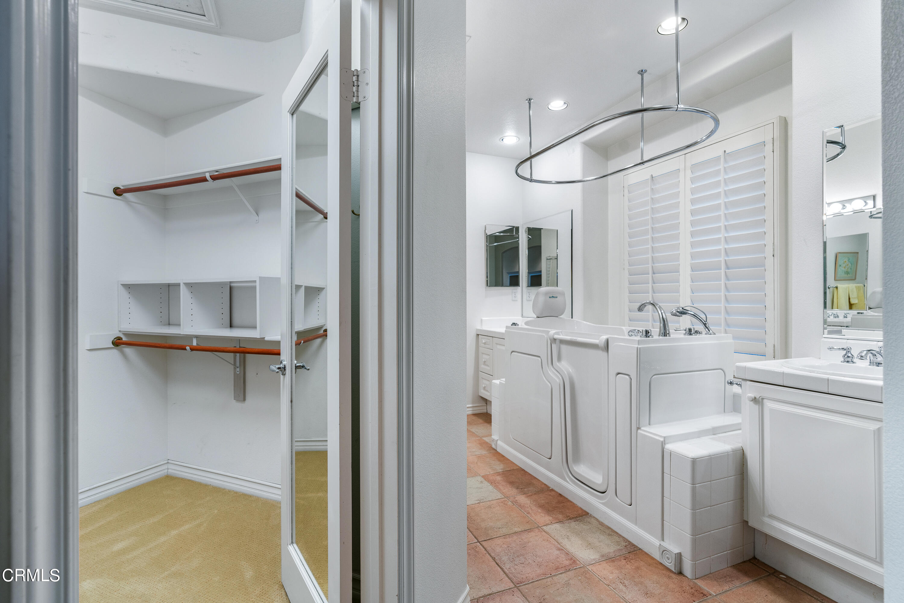 3676 Giddings Ranch Road Altadena, CA 91001 - Photo 20 of 47 a bathroom with a sink a vanity and a mirror