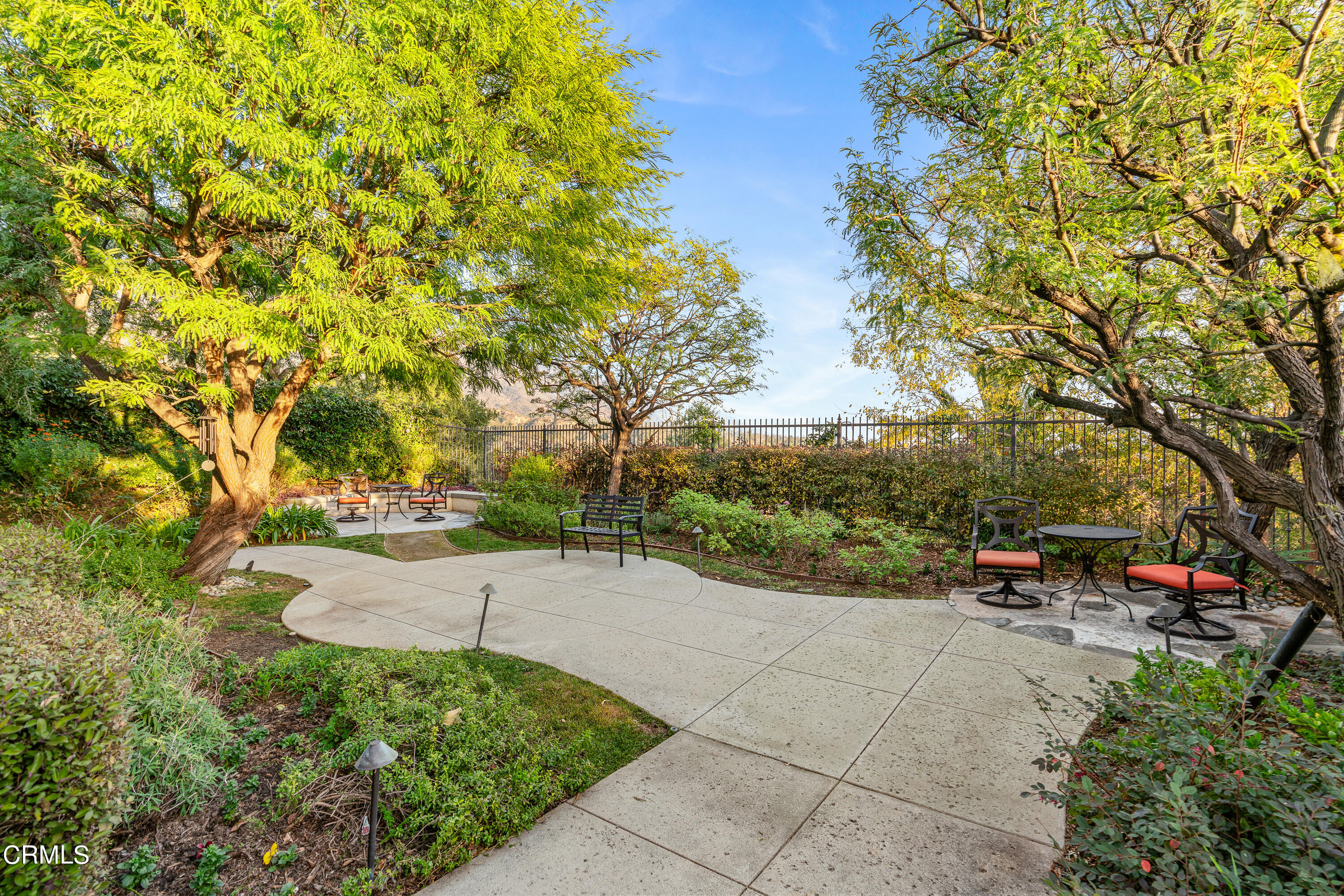 3676 Giddings Ranch Road Altadena, CA 91001 - Photo 30 of 47 a park view with a bench