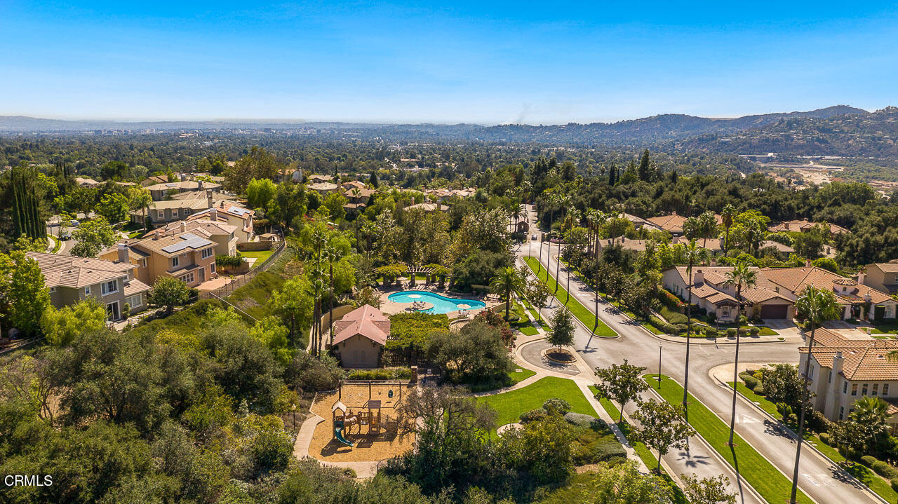 3676 Giddings Ranch Road Altadena, CA 91001 - Photo 47 of 47 Community pool & park
