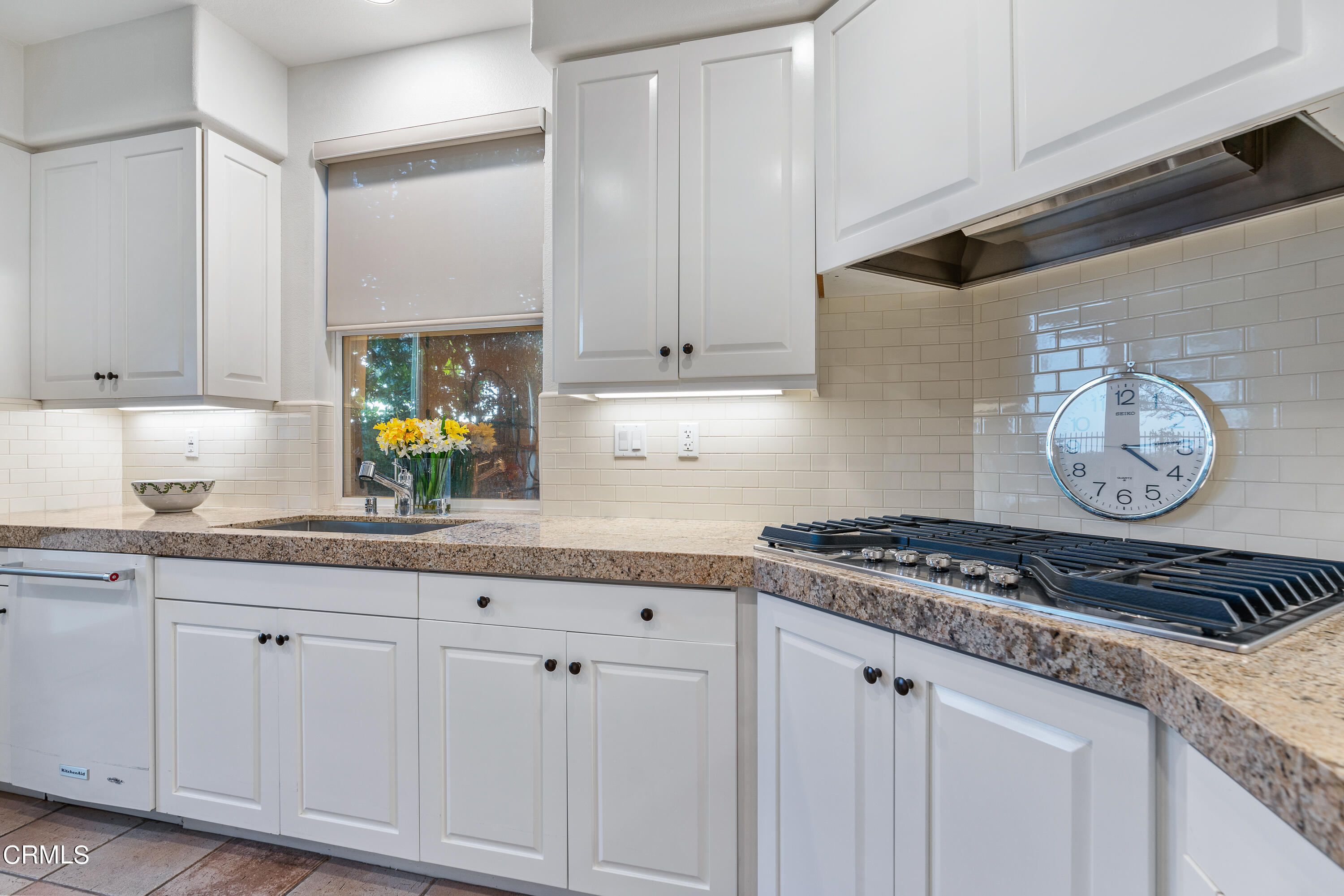 3676 Giddings Ranch Road Altadena, CA 91001 - Photo 10 of 47 Kitchen