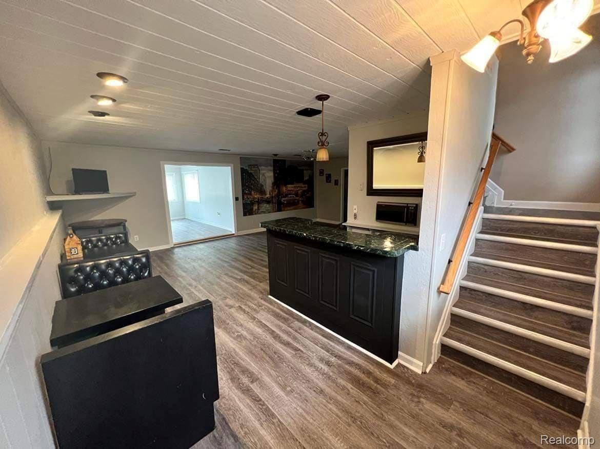 1784 Byron Road Howell, MI 48855 - Photo 20 of 26 277849315_686615872394767_6612329662907302638_n.jpg