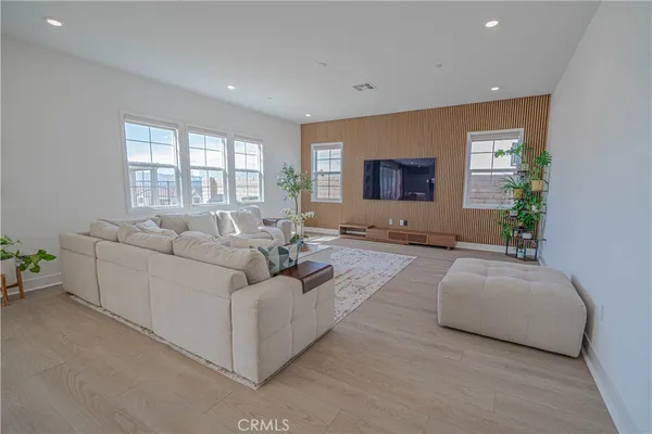 $1,299,999 | 24372 Calle La Roca, Valencia, CA 91354