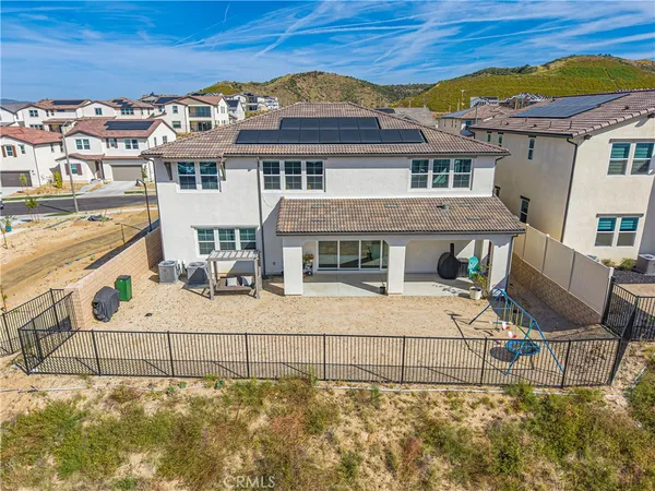 $1,299,999 | 24372 Calle La Roca, Valencia, CA 91354