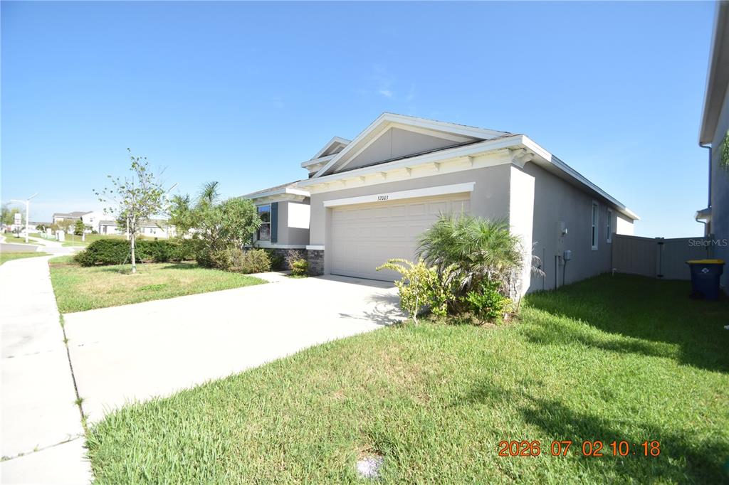32003 Conchshell Sail Street Wesley Chapel, FL 33545 - Photo 3 of 51