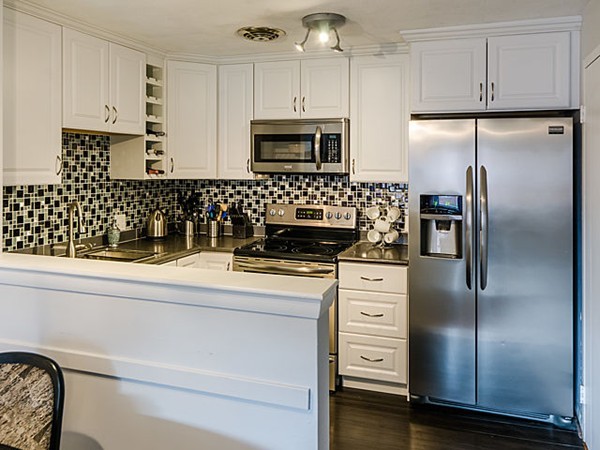 40 Whitman Road, Unit 11 Waltham, MA 02453 - Photo 7 of 12 Gallery Image 7