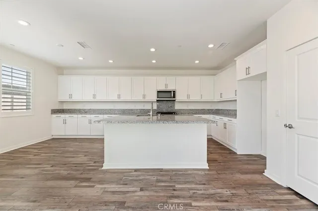 $848,000 | 13893 La Pradera Way, Eastvale, CA 92880