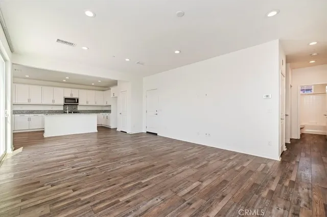 $848,000 | 13893 La Pradera Way, Eastvale, CA 92880