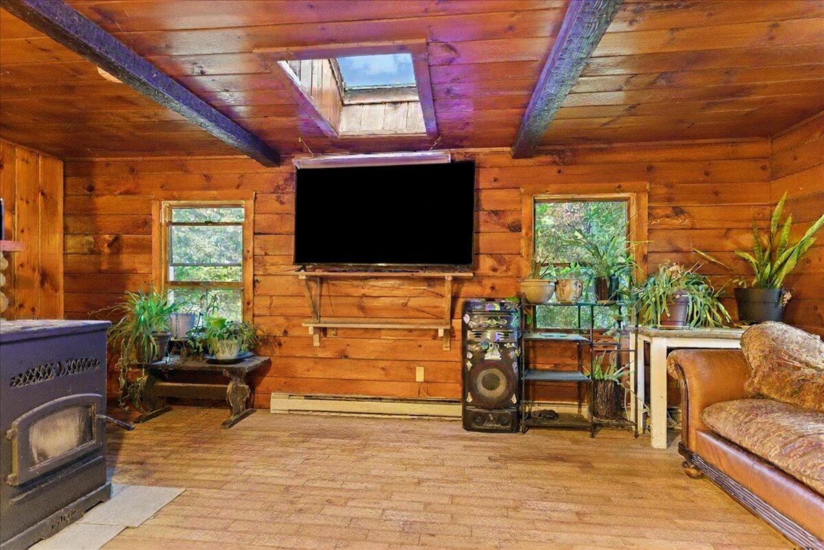 189 Souther Road Livermore Falls, ME 04254 - Photo 12 of 37 Living room