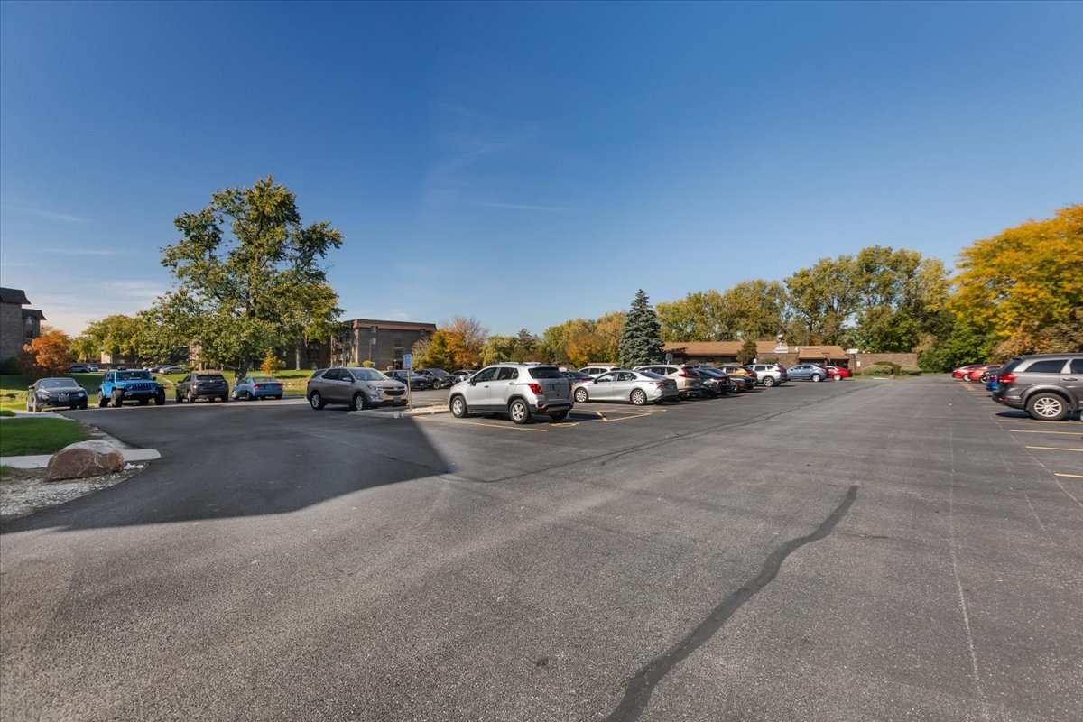 820 Elder Road, Unit C410 Homewood, IL 60430 - Photo 19 of 19 a view of a street