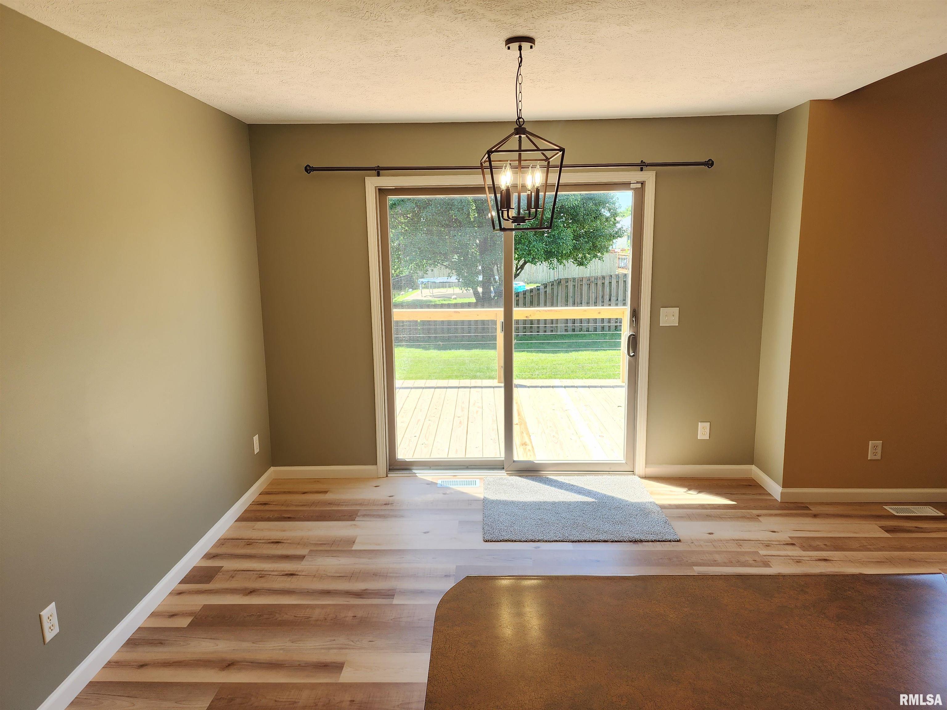 404 Treeline Lane Springfield, IL 62703 - Photo 27 of 58