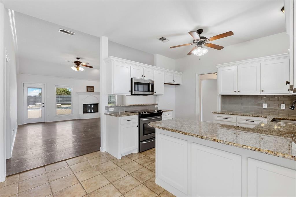 312 Corral Road Godley, TX 76044 - Photo 15 of 27 Gallery Image 15
