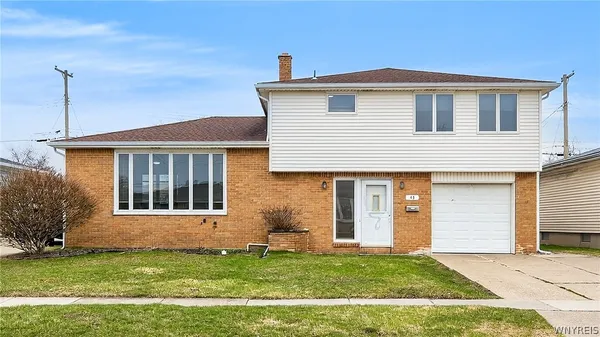 $384,900 | 43 Paula Drive, Cheektowaga, NY 14225
