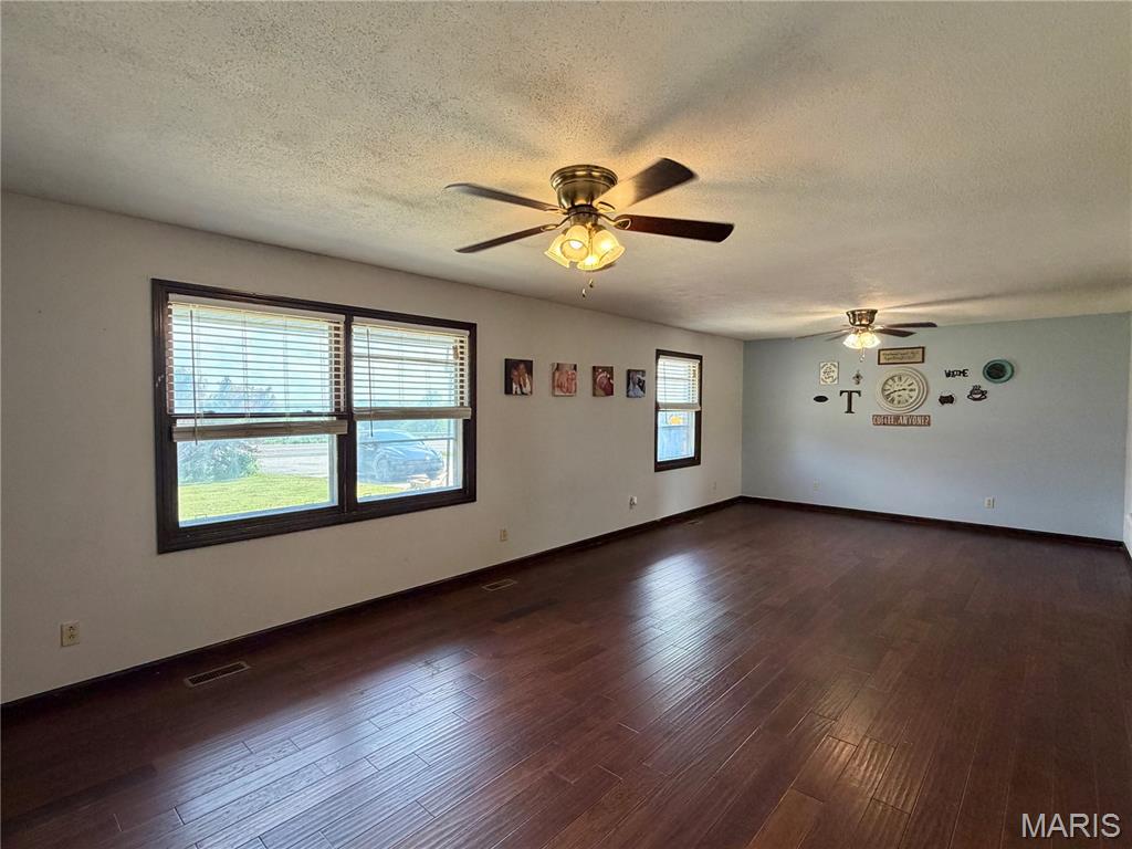 8794 Jimmy O'Donnell Road Hannibal, MO 63401 - Photo 5 of 39