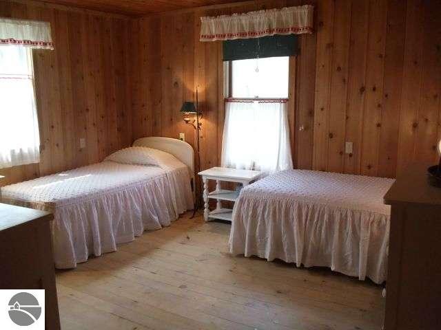 4220 North Omena Point Road Omena, MI 49674 - Photo 17 of 25 1735496-16.JPG