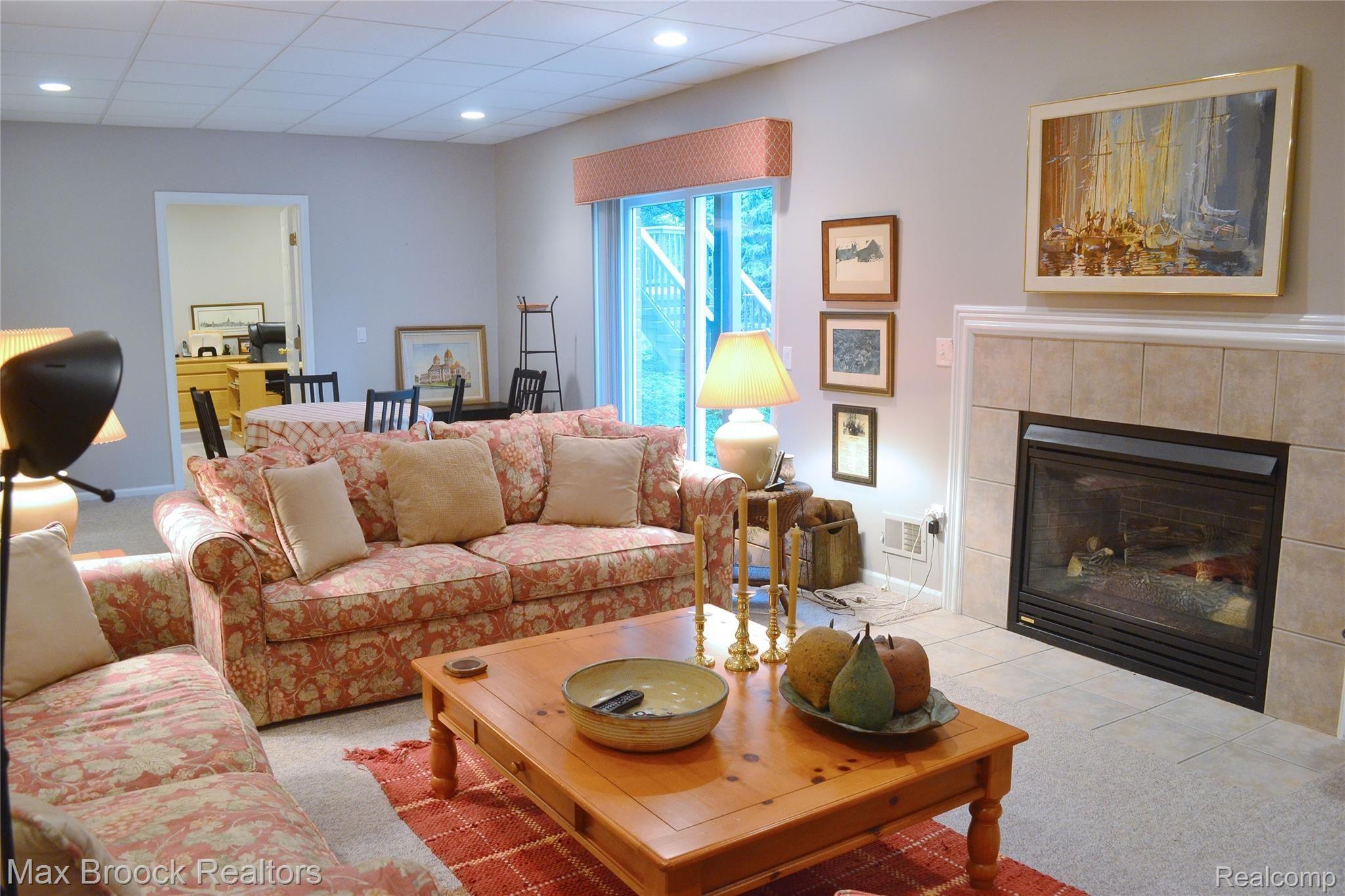 3795 Warwick Drive Rochester, MI 48309 - Photo 42 of 51 LOWER LEVEL GREAT ROOM WITH FIREPLACE
