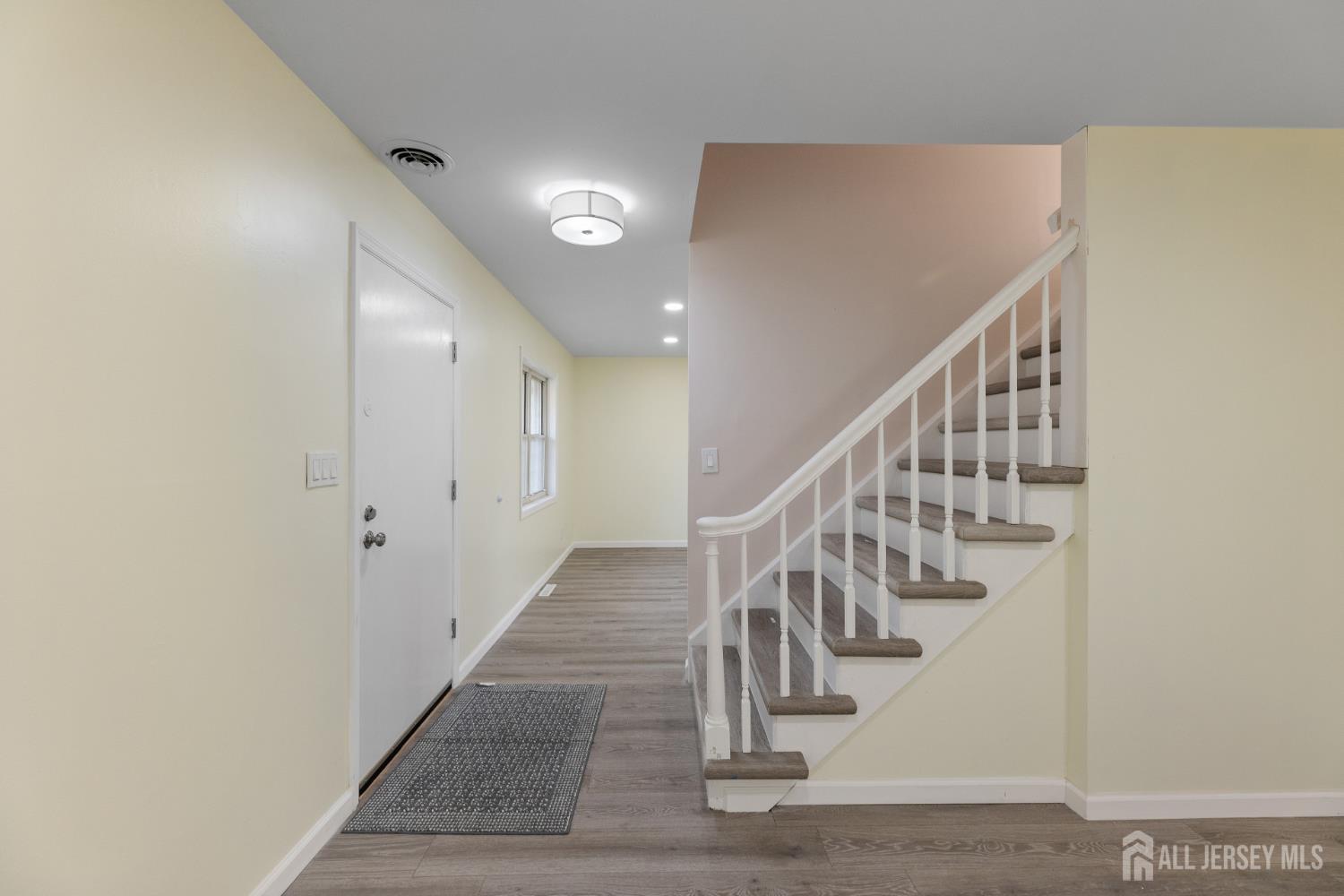 41 Raleigh Road Kendall Park, NJ 08824 - Photo 7 of 40 a view of entryway