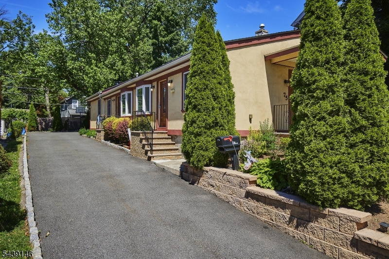 75 3rd Street South Orange, NJ 07079 - Photo 4 of 28
