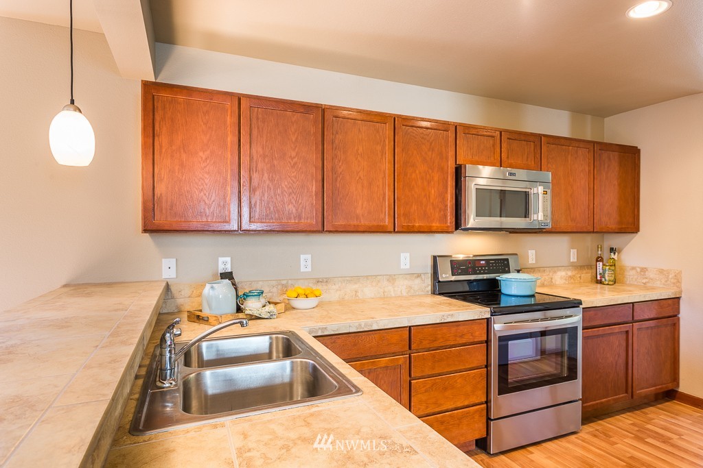 1229 Bruskrud Road Everett, WA 98208 - Photo 7 of 18