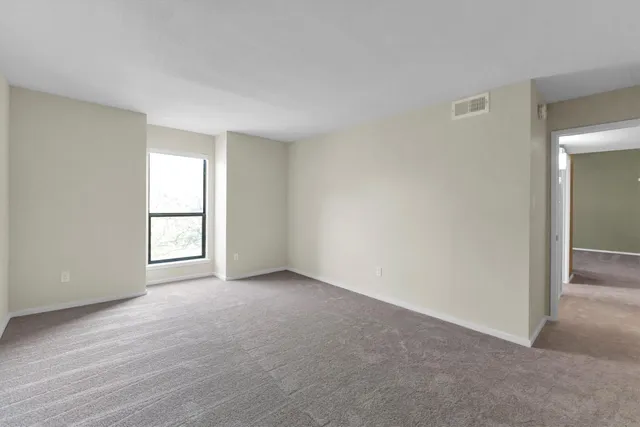 a view of empty room with window