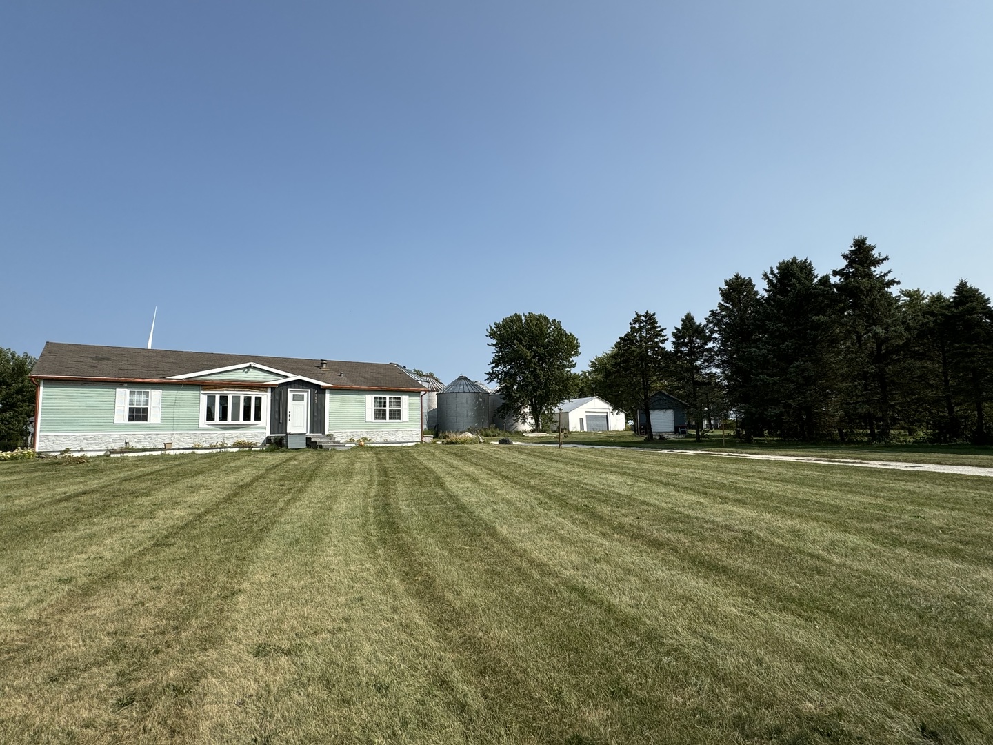 6239 South 6000w Road Chebanse, IL 60922 - Photo 5 of 48 Gallery Image 5