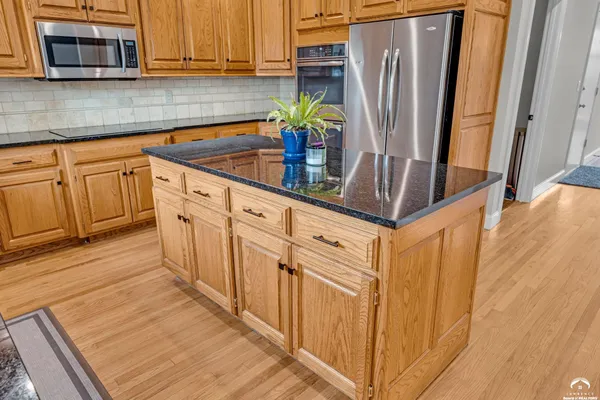 $649,000 | 1124 Dubs Court, Lawrence, KS 66049