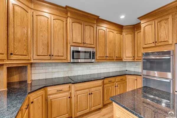 $649,000 | 1124 Dubs Court, Lawrence, KS 66049