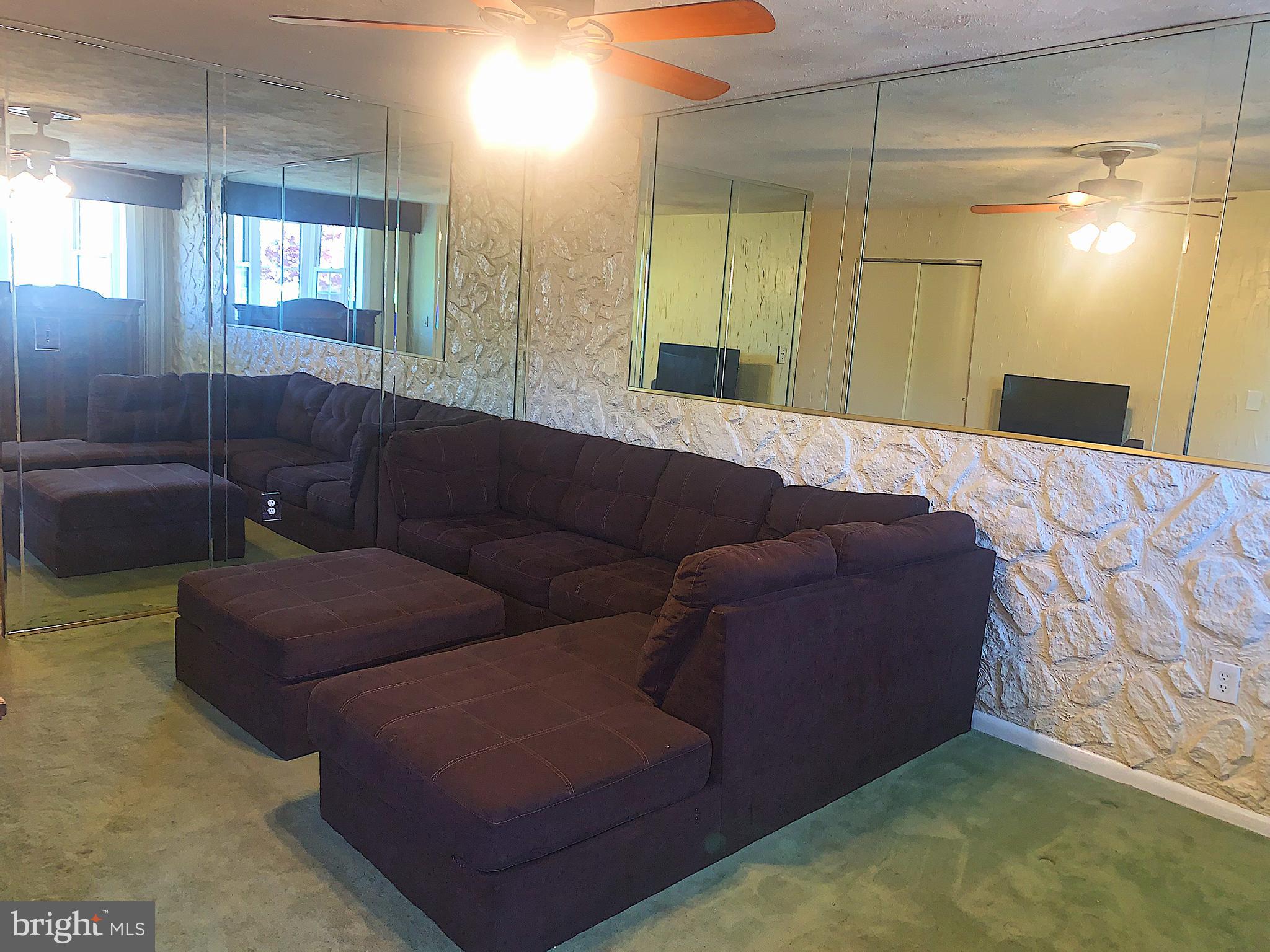 402 West Evesham Road Glendora, NJ 08029 - Photo 3 of 30 Living Room