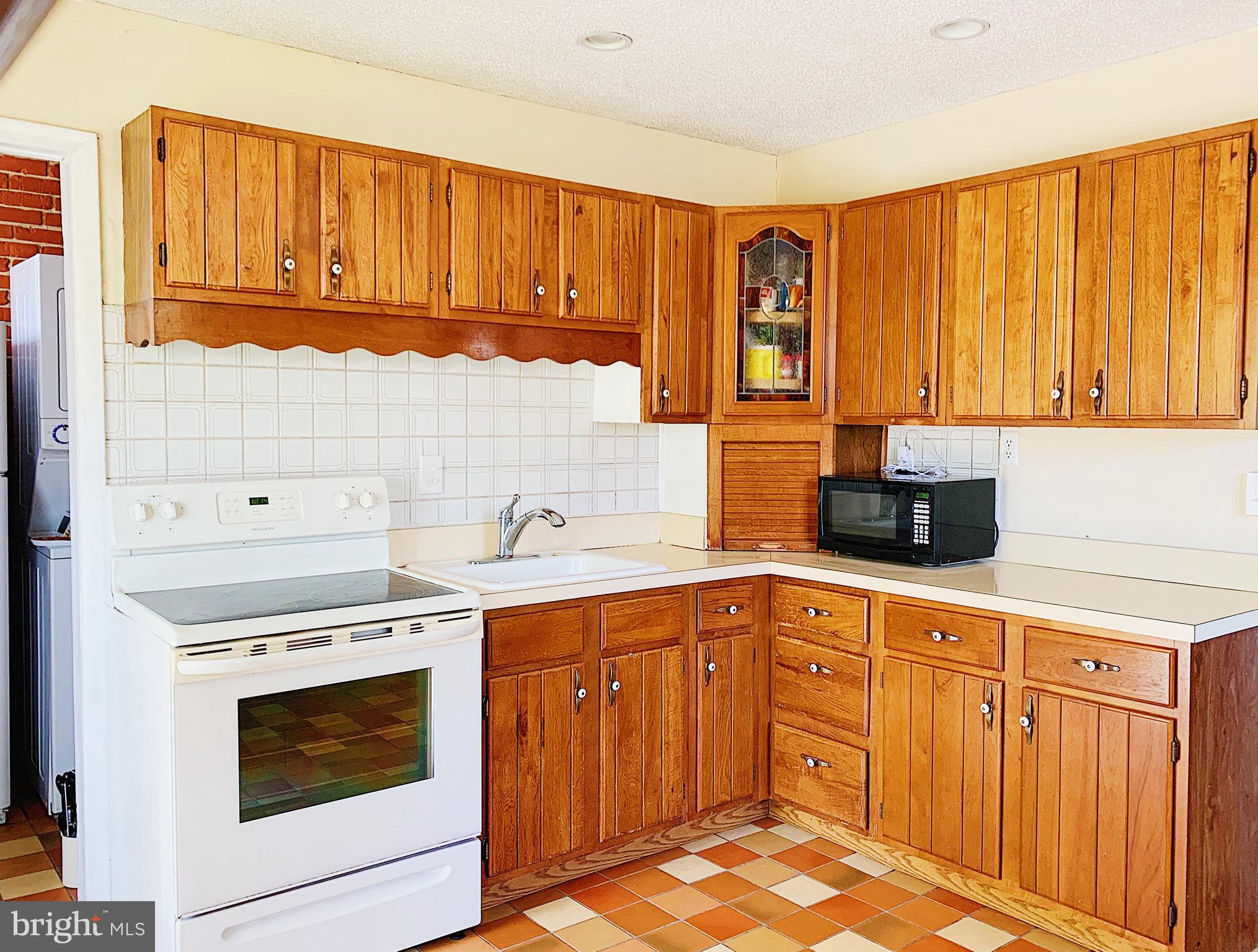 402 West Evesham Road Glendora, NJ 08029 - Photo 9 of 30 Kitchen