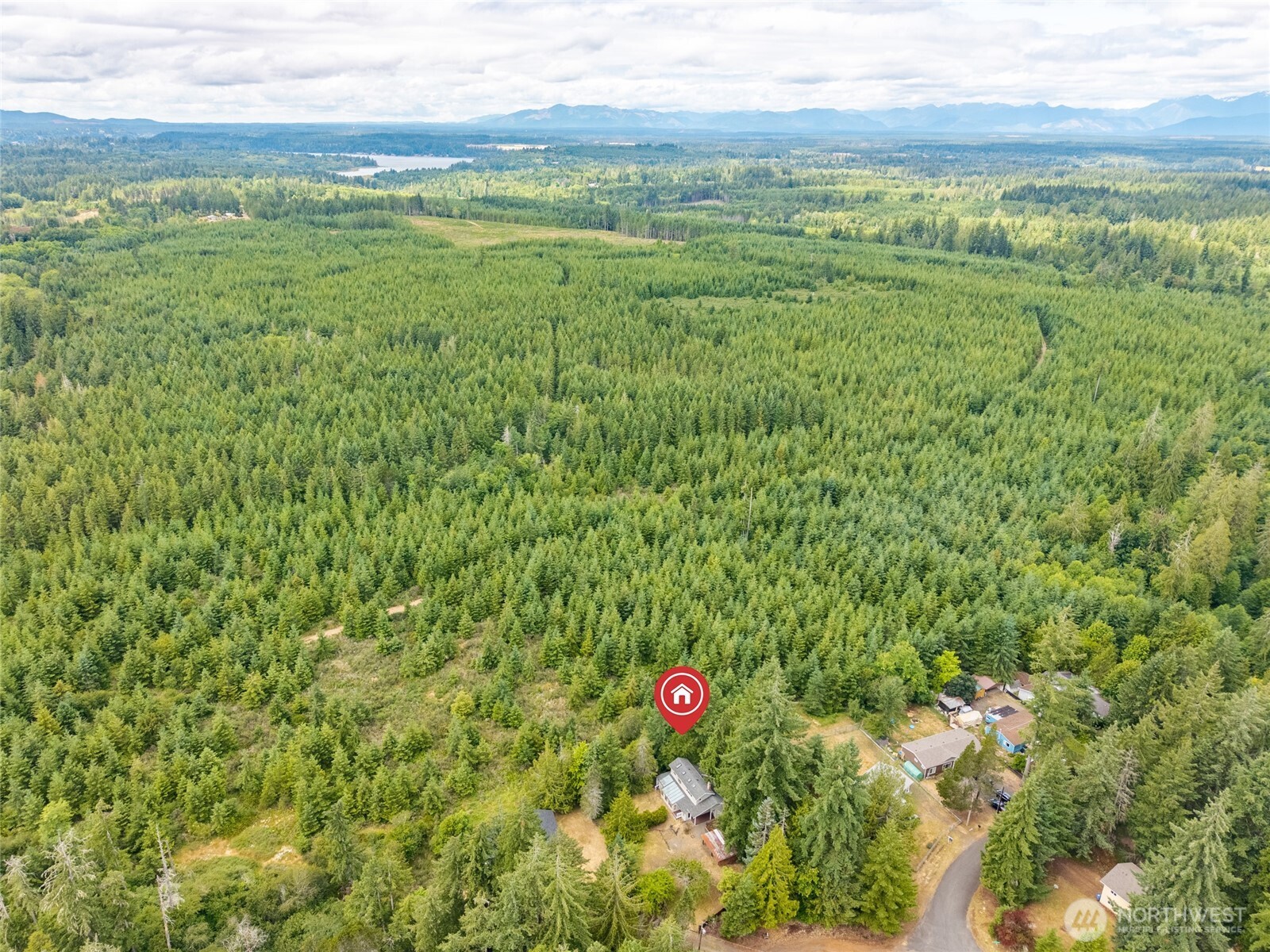 230 East Stavis Road Shelton, WA 98584 - Photo 33 of 35 a view of a field with an ocean