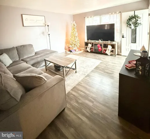 $315,000 | 291 Borum Street, Strasburg, VA 22657