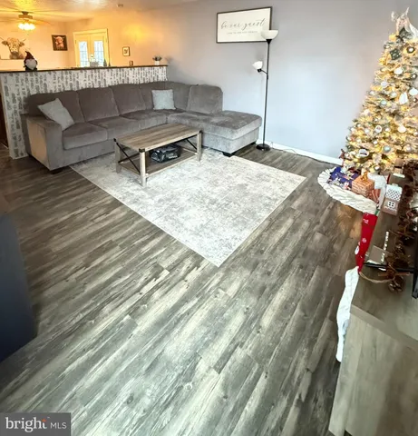 $315,000 | 291 Borum Street, Strasburg, VA 22657