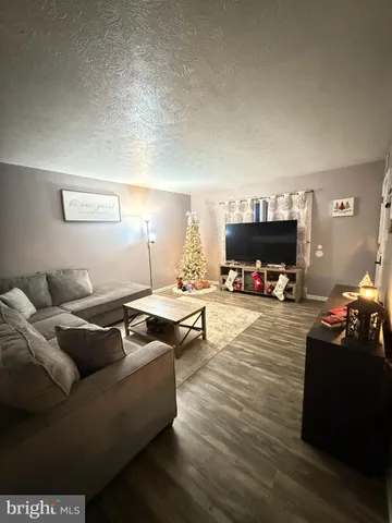 $315,000 | 291 Borum Street, Strasburg, VA 22657