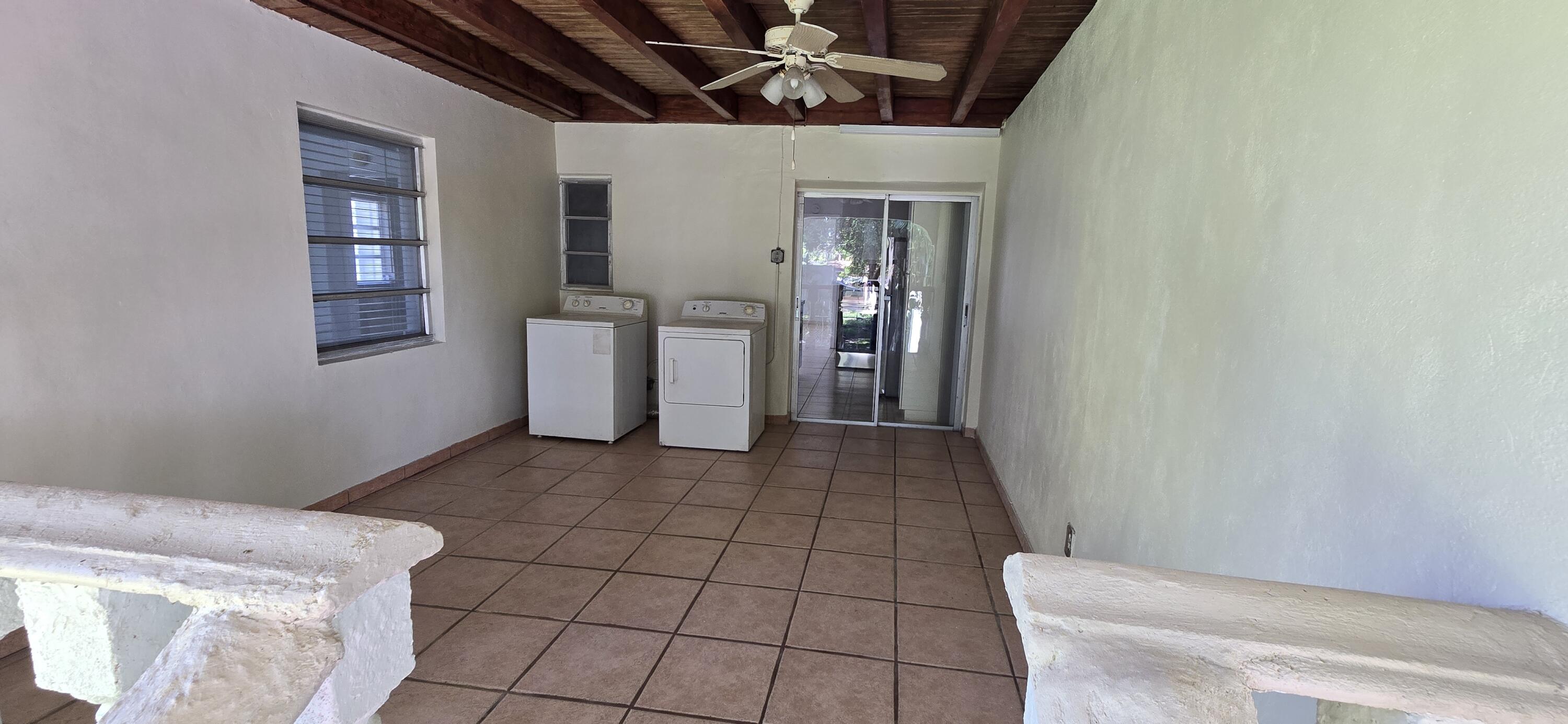 2787 Southwest 34th Court Miami, FL 33133 - Photo 9 of 22 9