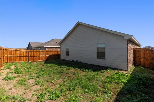 $1,975 | 2008 Bailer Way, Royse City, TX 75189
