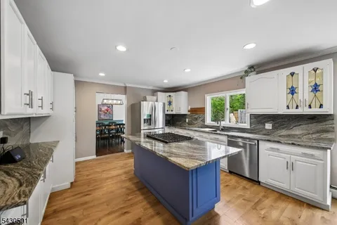 $795,000 | 54 Canterbury Drive, Scotch Plains, NJ 07076