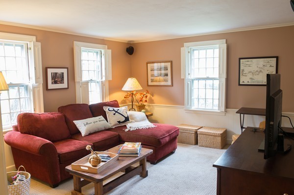 41 Lewis Road Swampscott, MA 01907 - Photo 10 of 28 Gallery Image 10