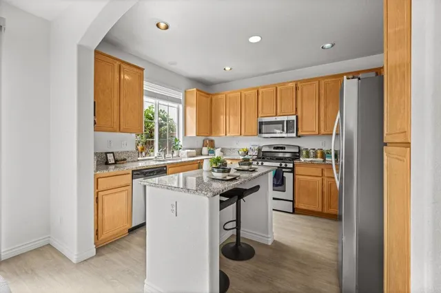 $1,150,000 | 2935 Cliff Circle, Carlsbad, CA 92010