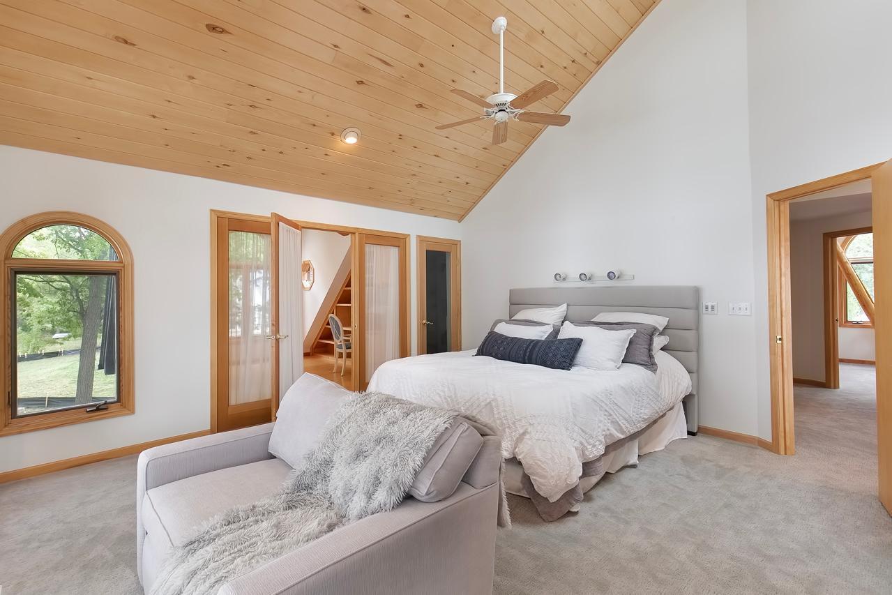 4595 Enchanted Point Shorewood, MN 55364 - Photo 29 of 46