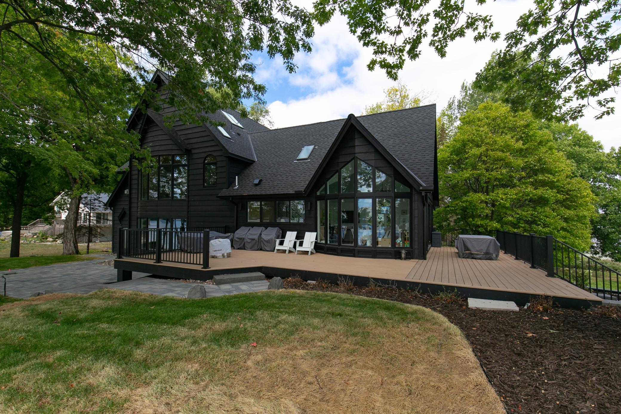 4595 Enchanted Point Shorewood, MN 55364 - Photo 3 of 46