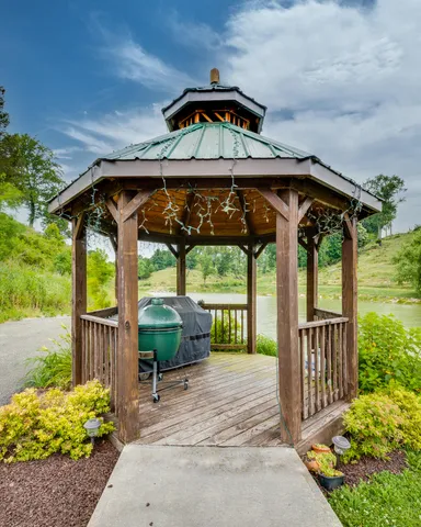 $3,100,000 | 763 Redbud Highway, Rosedale, VA 24280