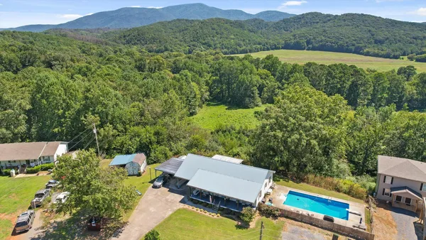 $830,000 | 164 Poteet Road, Chatsworth, GA 30705