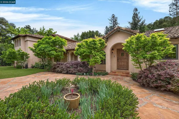 $2,695,000 | 80 Rheem Boulevard, Orinda, CA 94563