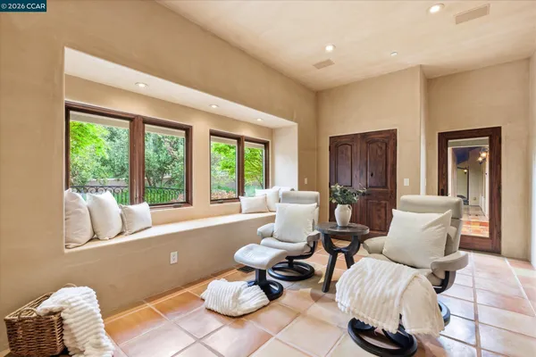 $3,695,000 | 80 Rheem Boulevard, Orinda, CA 94563