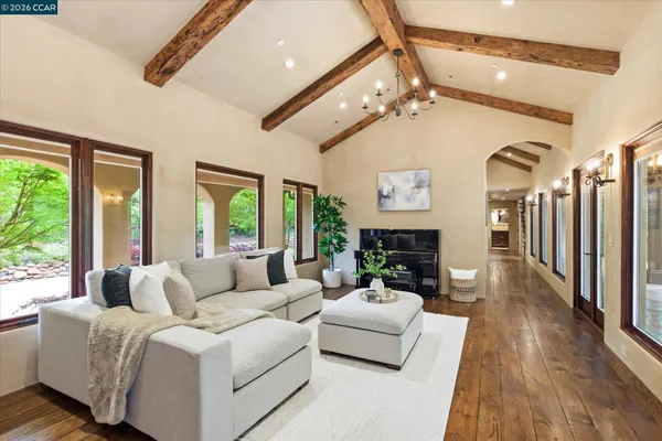 $3,695,000 | 80 Rheem Boulevard, Orinda, CA 94563