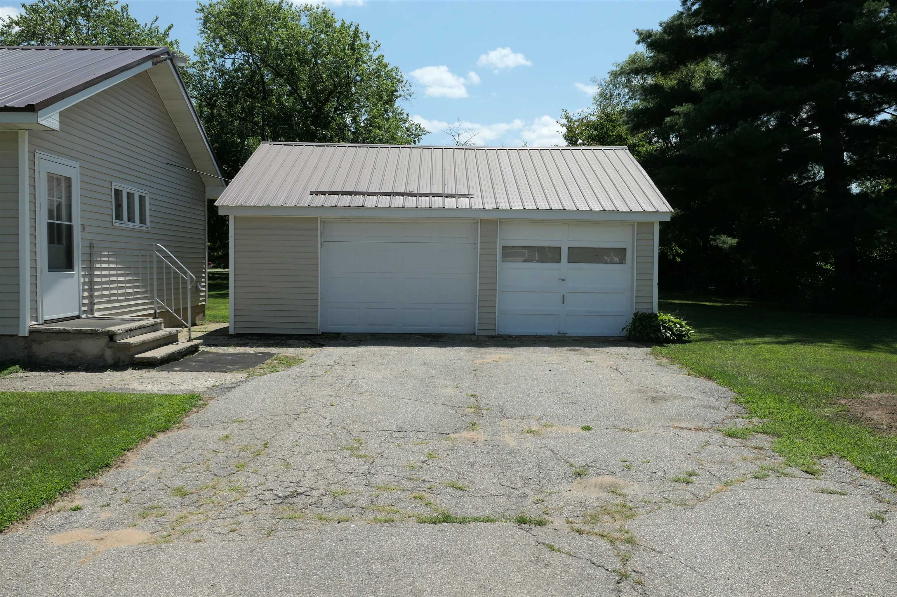 8499 North Wheeler Road Wheeler, MI 48662 - Photo 18 of 20
