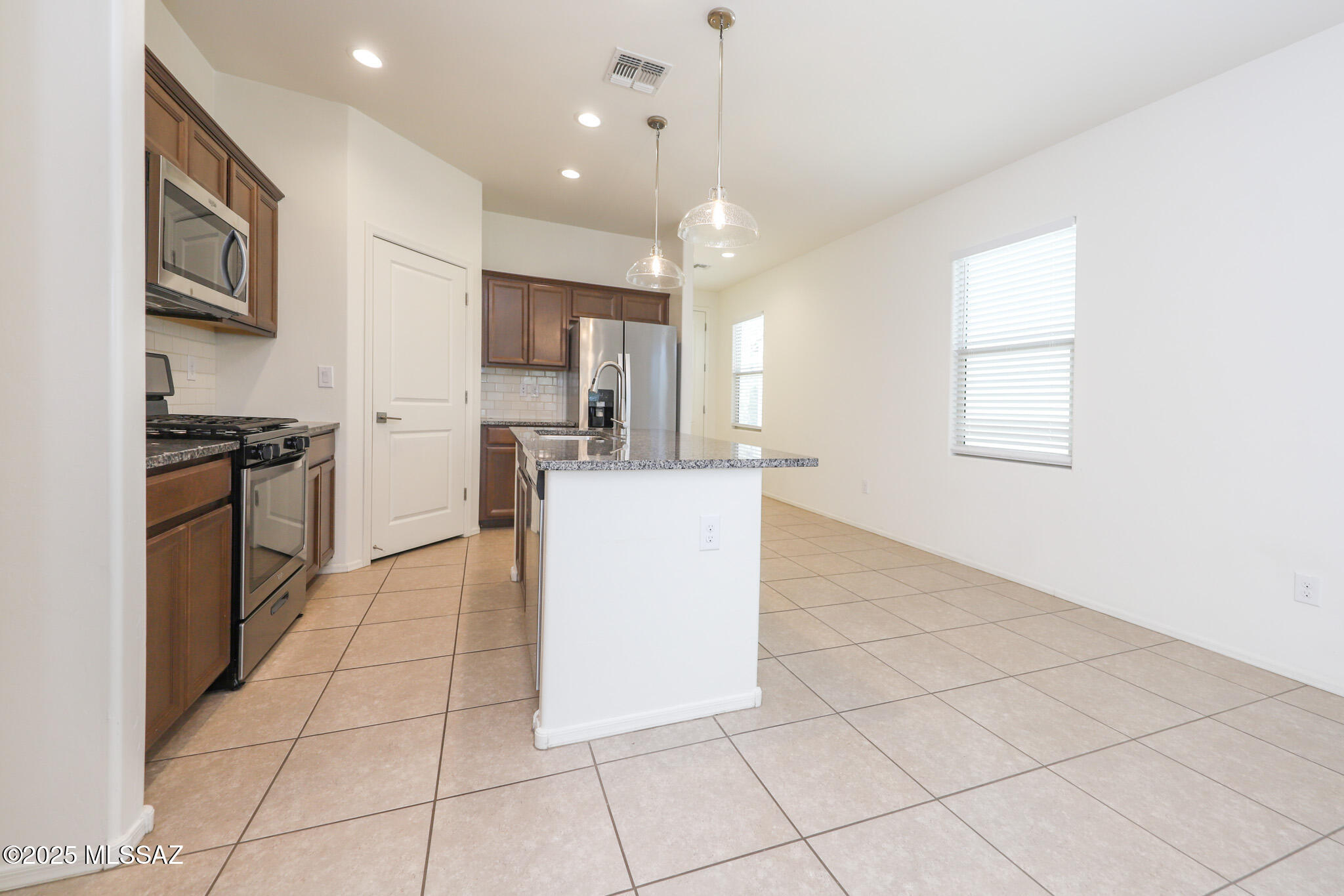 7520 South Circulo Rio Blanco Tucson, AZ 85756 - Photo 9 of 38 Gallery Image 9