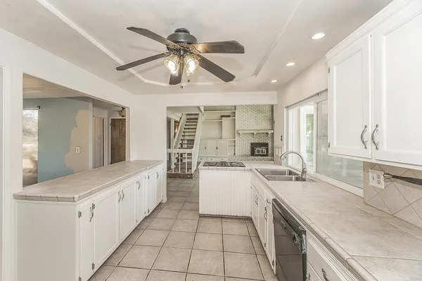 $650,000 | 5276 Poinsettia Avenue, Clovis, CA 93619