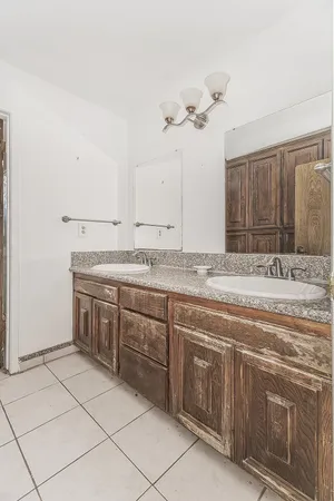$650,000 | 5276 Poinsettia Avenue, Clovis, CA 93619