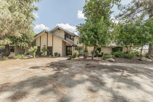 $650,000 | 5276 Poinsettia Avenue, Clovis, CA 93619
