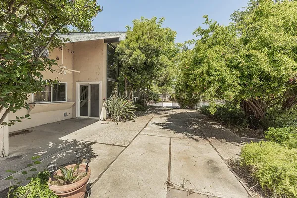 $650,000 | 5276 Poinsettia Avenue, Clovis, CA 93619